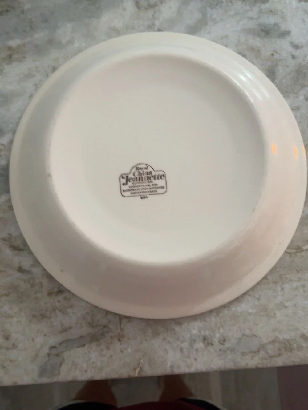 Cream Ceramic Cheesecake Serving Dish with Brown Recipe Transfer